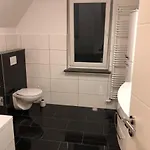 Komfortable Einf Haus- 4 Pers Einzelzi Max 8 Pers 不莱梅