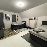 Vakantiehuis Komfortable Einf Haus- 4 Pers Einzelzi Max 8 Pers *