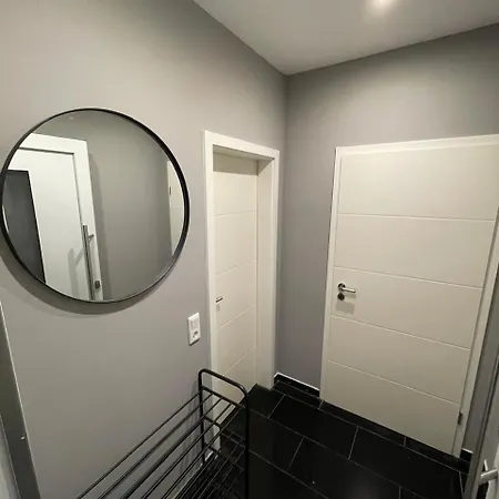 Komfortable Einf Haus- 4 Pers Einzelzi Max 8 Pers Holiday home *