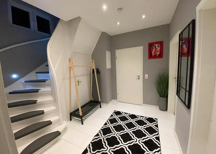 Komfortable Einf Haus- 4 Pers Einzelzi Max 8 Pers Holiday home *