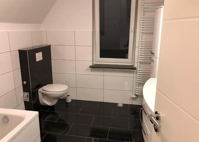 Komfortable Einf Haus- 4 Pers Einzelzi Max 8 Pers 不莱梅