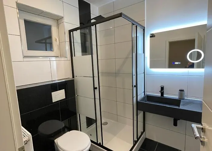 Komfortable Einf Haus- 4 Pers Einzelzi Max 8 Pers