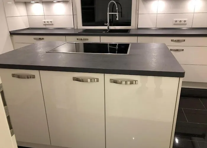 Komfortable Einf Haus- 4 Pers Einzelzi Max 8 Pers